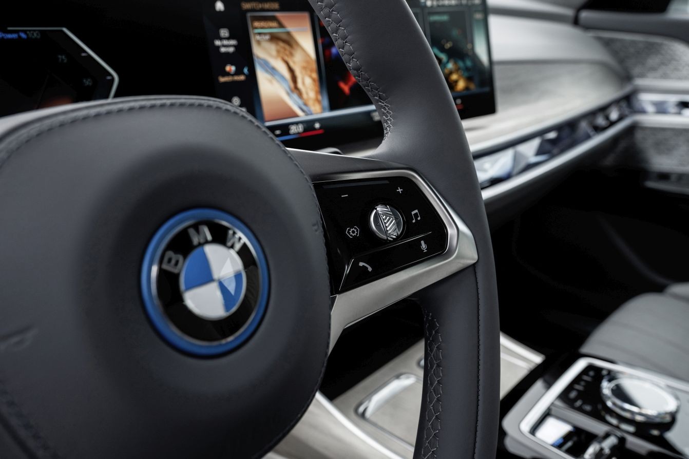 Bmw I7 photo 127