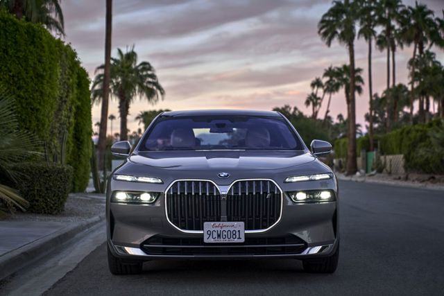 Bmw I7 photo 65