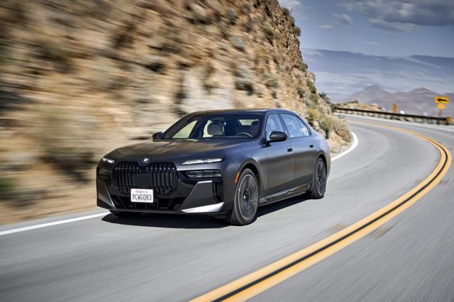 Bmw I7 photo 78