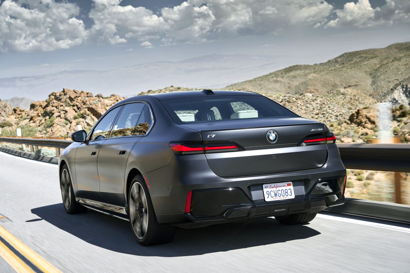 Bmw I7 photo 81