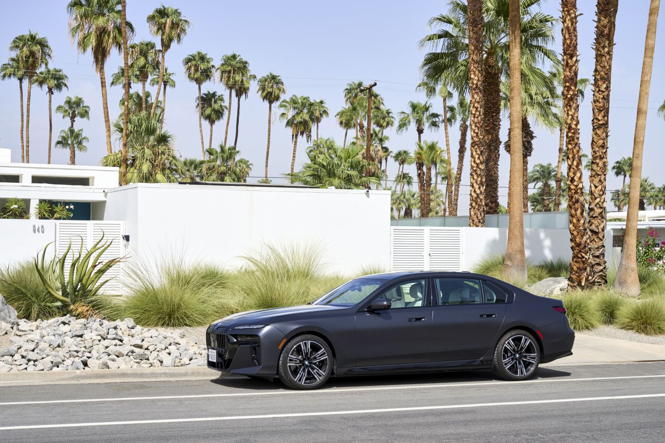 Bmw I7 photo 94