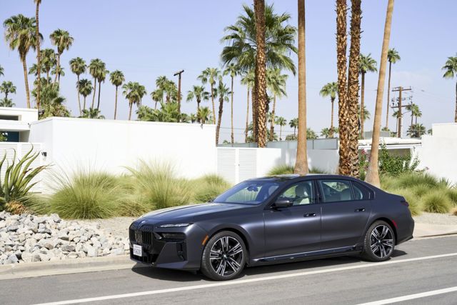 Bmw I7 photo 95