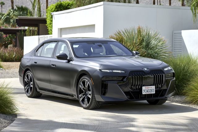 Bmw I7 photo 99