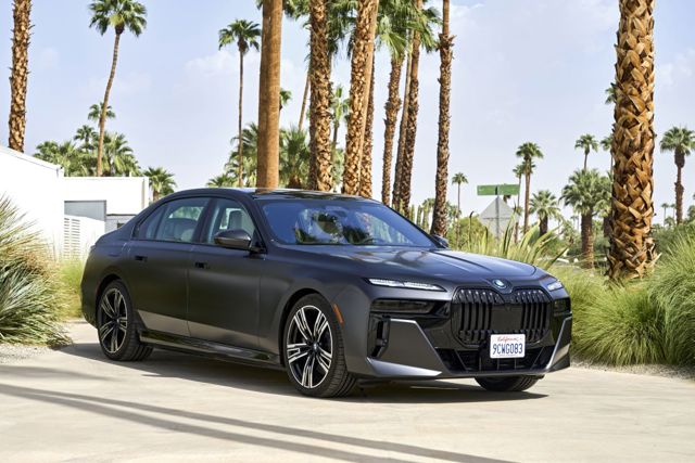 Bmw I7 photo 109