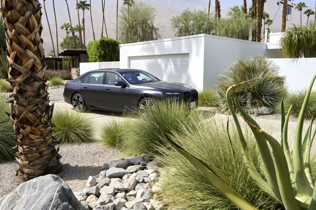 Bmw I7 photo 112