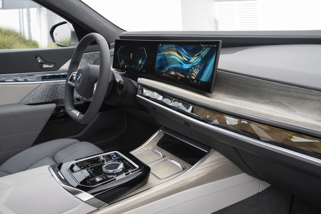 Bmw I7 photo 119