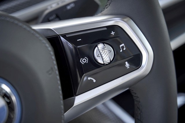 Bmw I7 photo 149