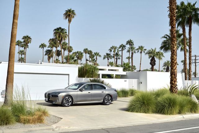 Bmw I7 photo 28