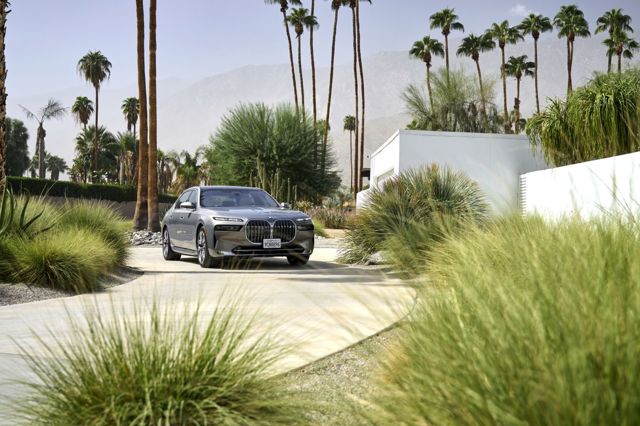 Bmw I7 photo 33