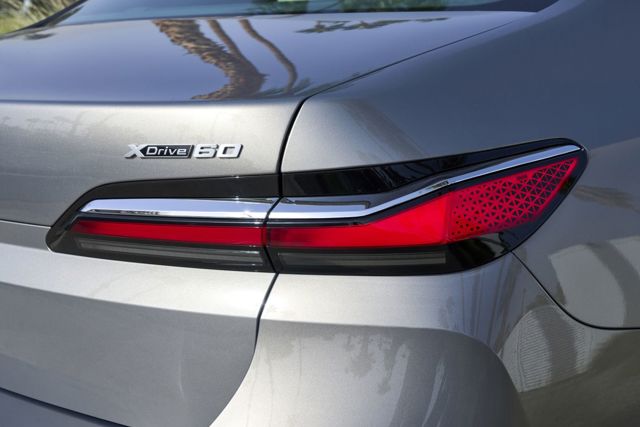 Bmw I7 photo 55
