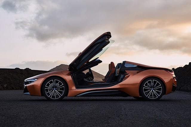 Bmw I8 Roadster foto 17