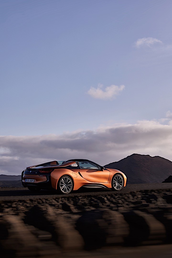 Bmw I8 Roadster photo 3