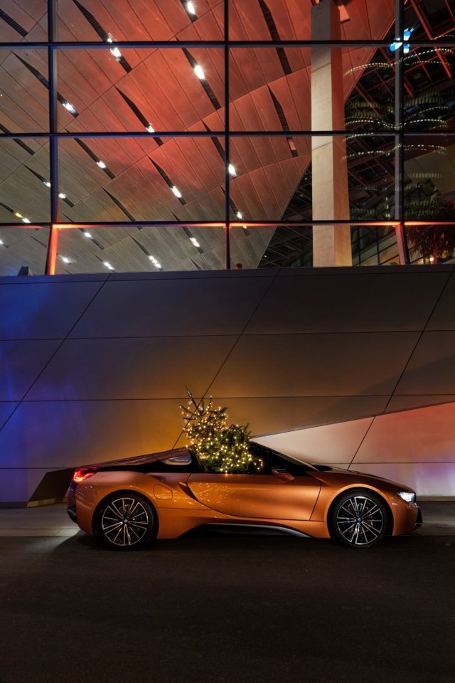 Bmw I8 Roadster foto 36