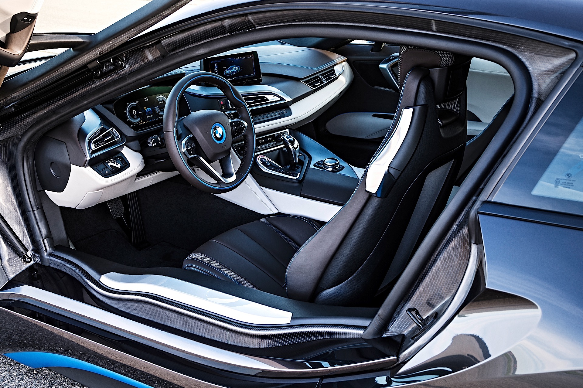 Bmw I8 photo 40