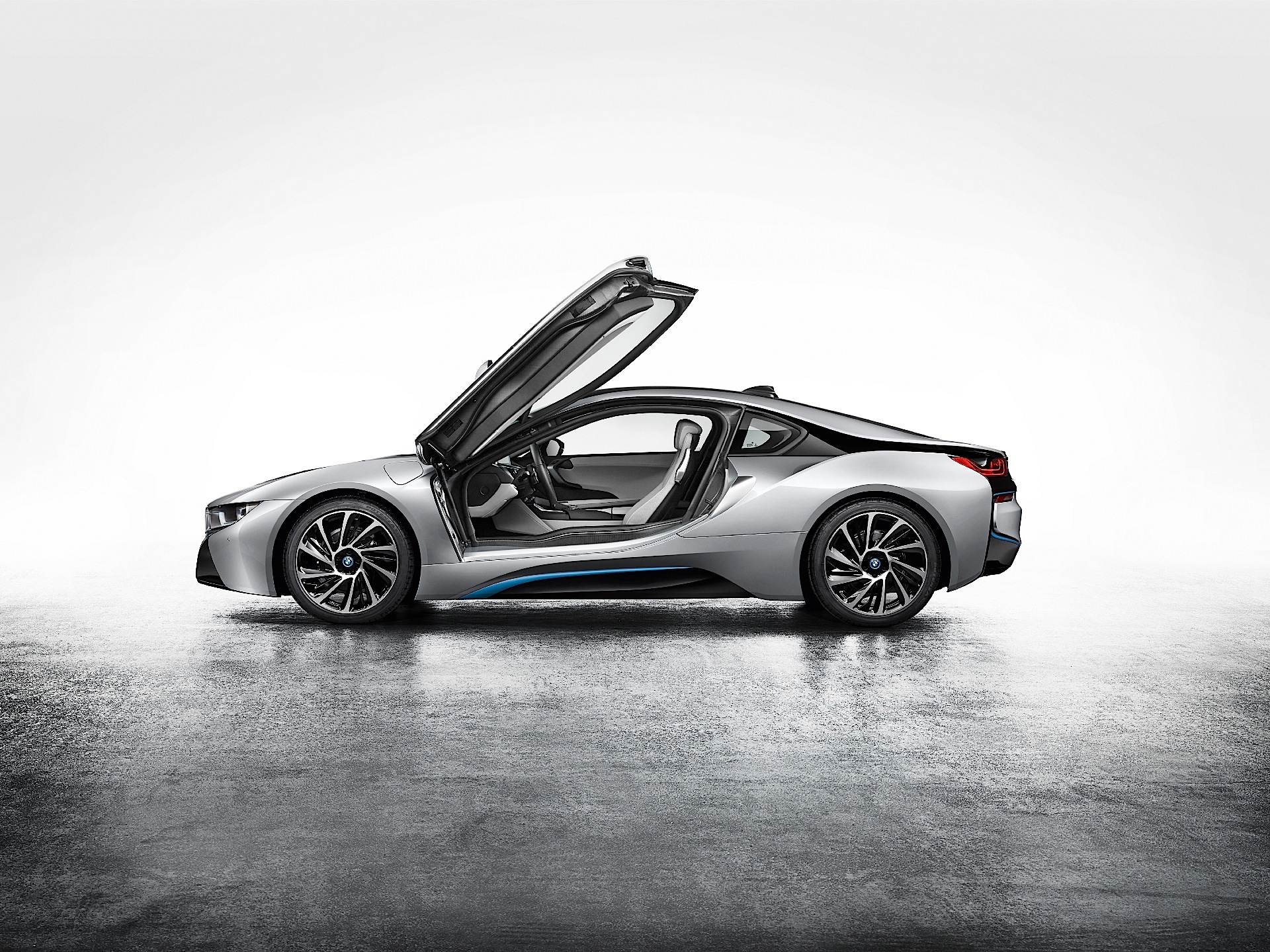 Bmw I8 photo 8
