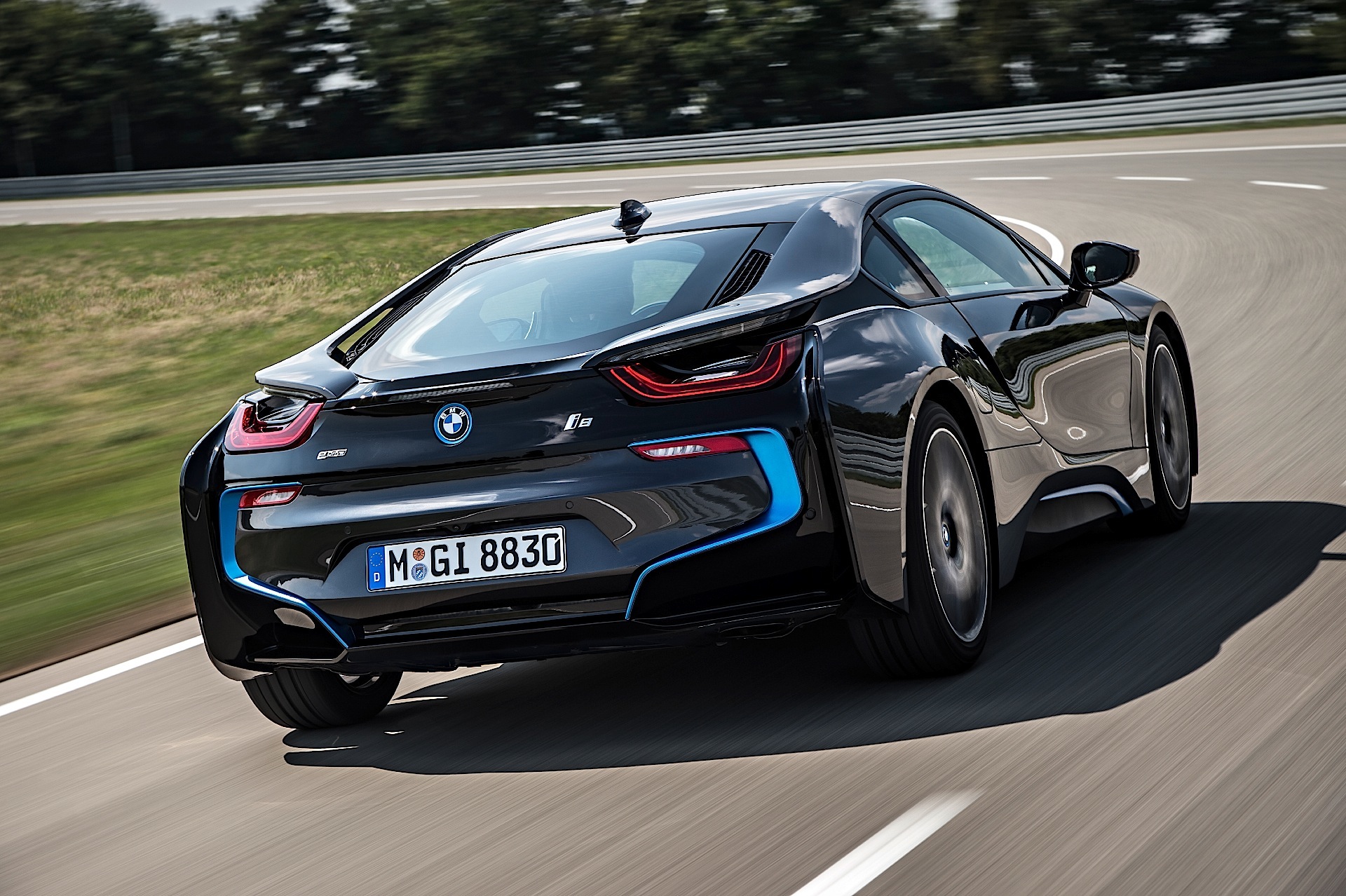 Bmw I8 photo 20