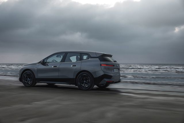 Bmw Ix M photo 7