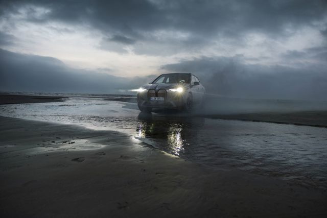 Bmw Ix M photo 14