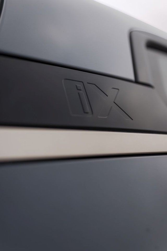 Bmw Ix M photo 16