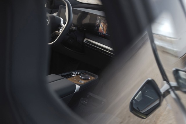 Bmw Ix M photo 72