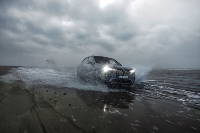 Bmw Ix M photo 26