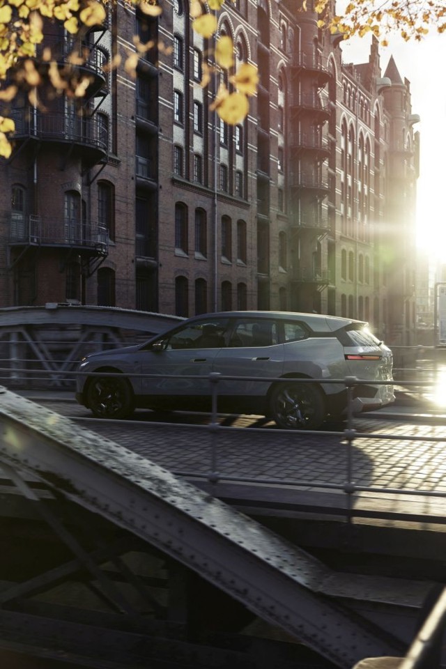 Bmw Ix M photo 53