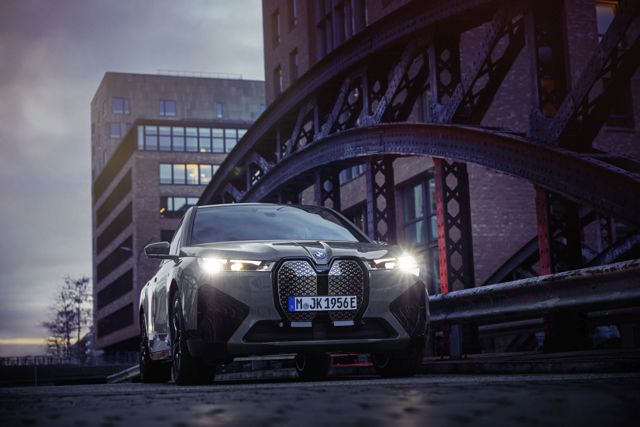 Bmw Ix M photo 55