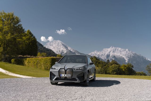 Bmw Ix M photo 58