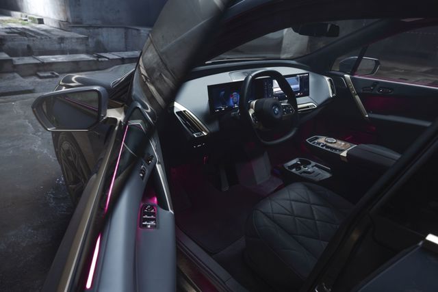 Bmw Ix M photo 76