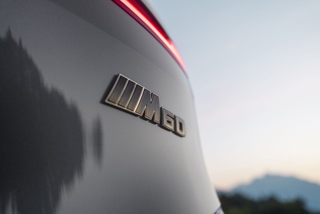 Bmw Ix M photo 68