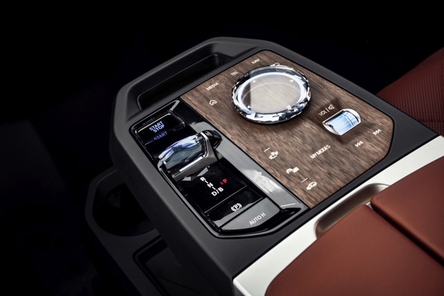 Bmw Ix photo 329