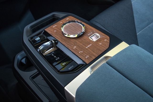 Bmw Ix photo 367