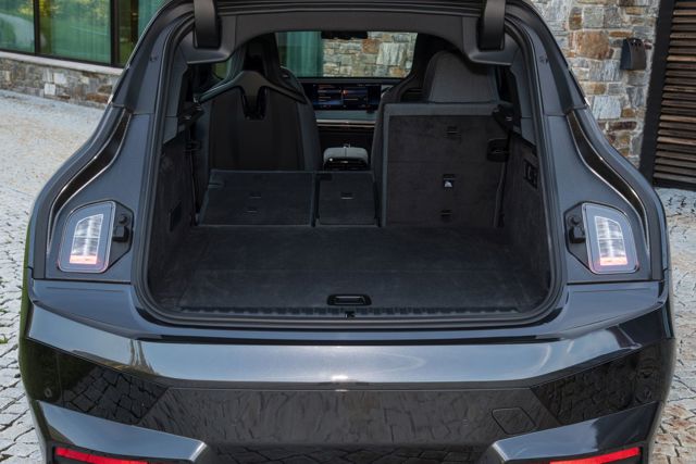 Bmw Ix photo 402