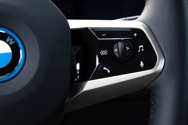 Bmw Ix photo 413