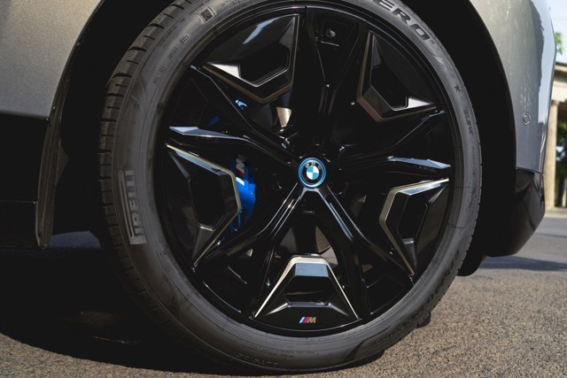 Bmw Ix photo 295