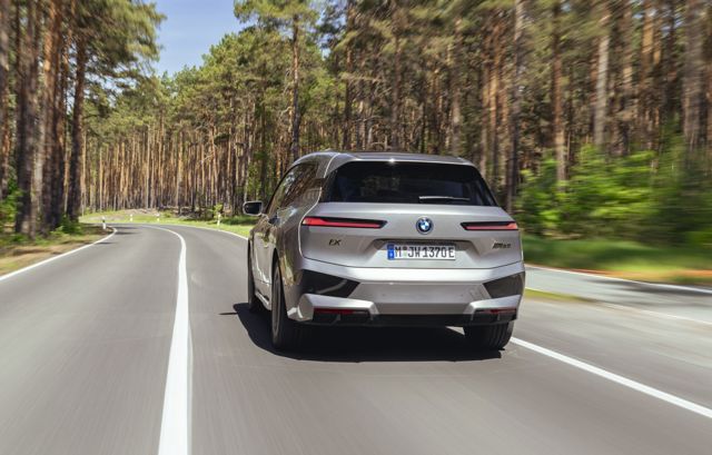 Bmw Ix photo 300
