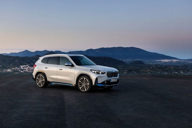 Bmw Ix1 photo 8