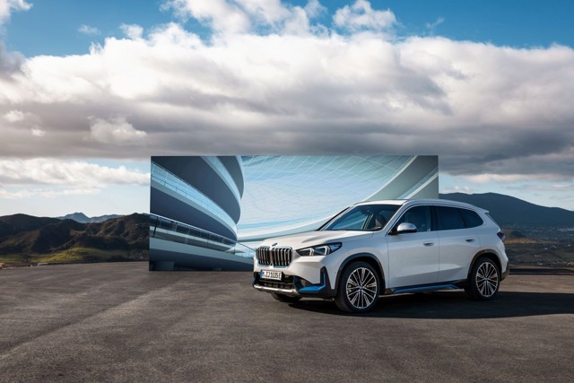 Bmw Ix1 photo 18