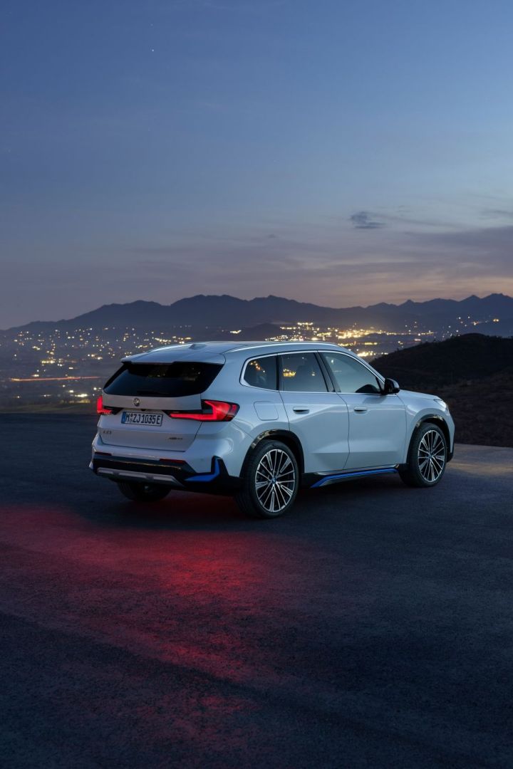 Bmw Ix1 photo 22