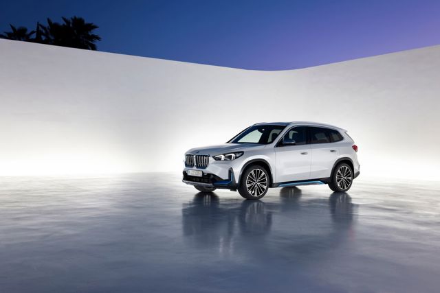 Bmw Ix1 photo 24