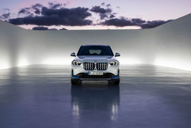Bmw Ix1 photo 25