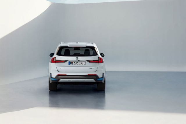 Bmw Ix1 photo 26