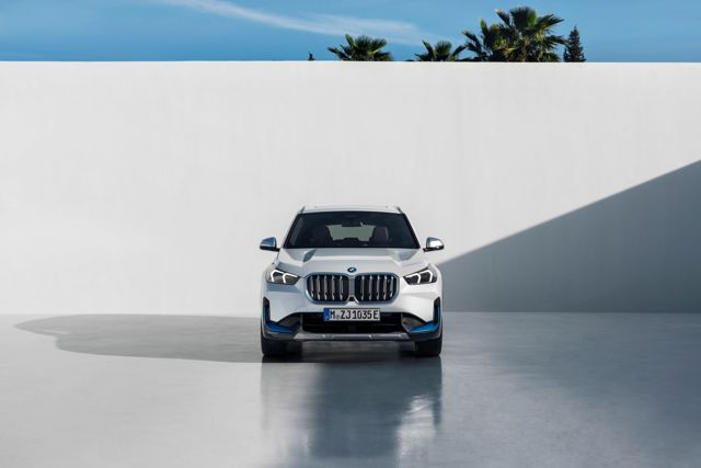 Bmw Ix1 photo 28