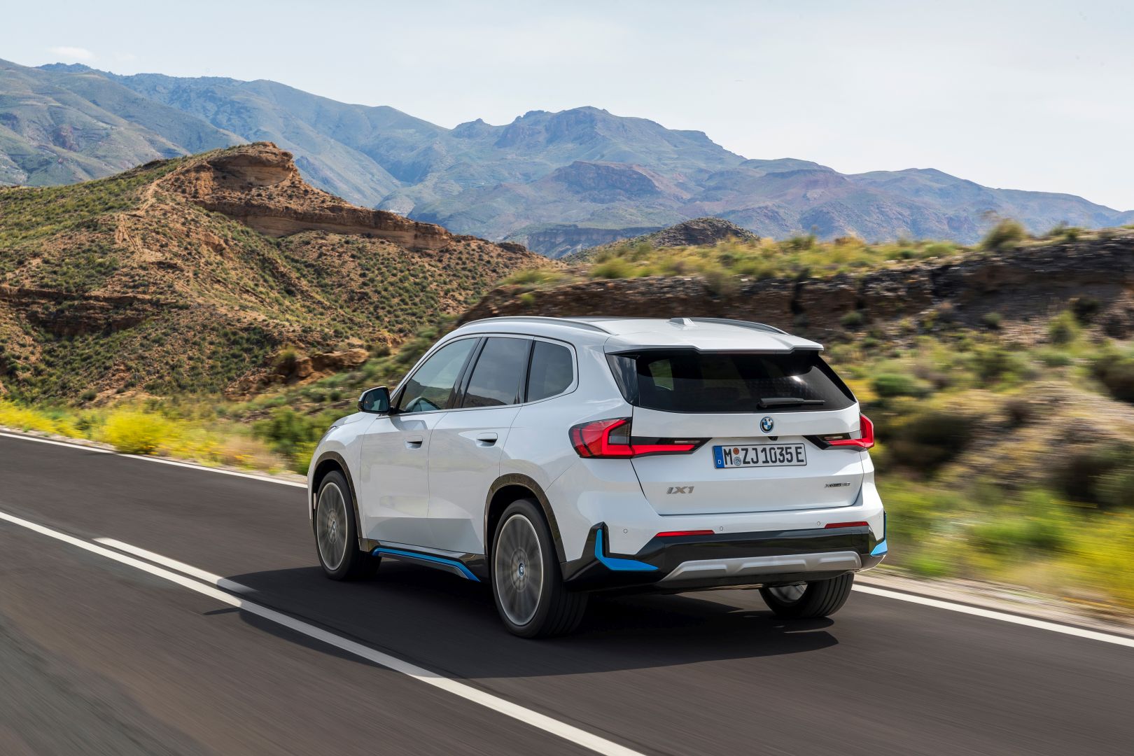 Bmw Ix1 photo 37