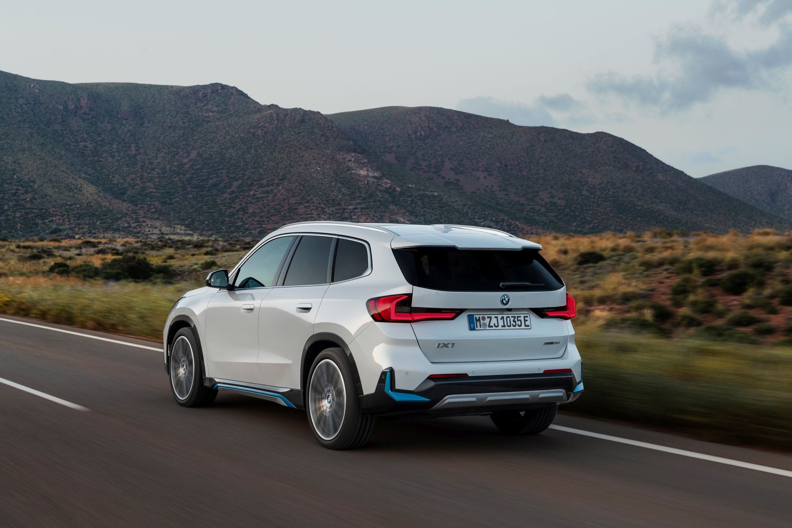 Bmw Ix1 photo 49