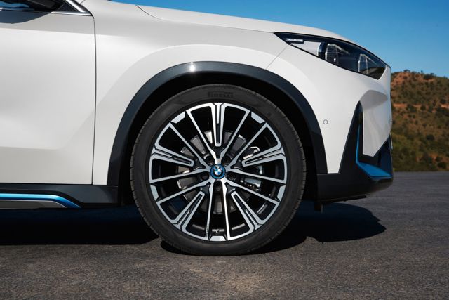 Bmw Ix1 photo 61