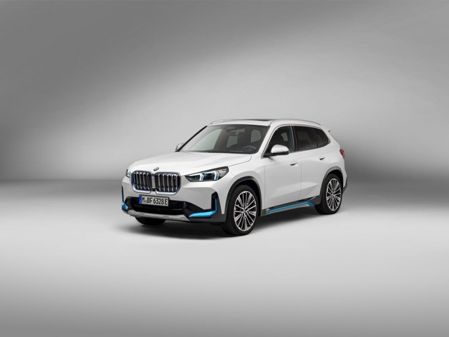 Bmw Ix1 photo 2