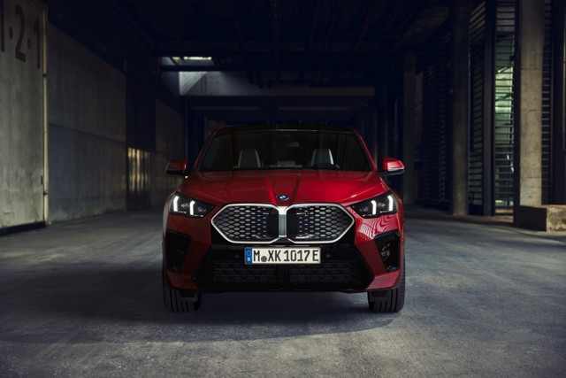 Bmw Ix2 photo 17