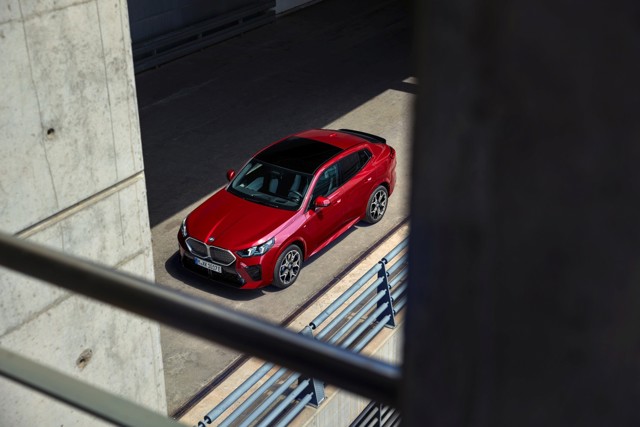 Bmw Ix2 photo 28