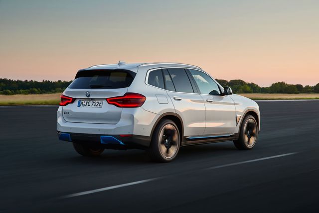 Bmw Ix3 Foto 4